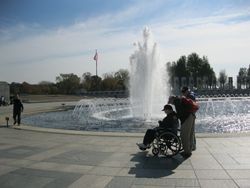 WWII Memorial Senior-friendly features at the WWII Memorial